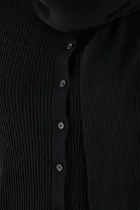 Trendyol Curve Black Crew Neck Shawl Detailed Knitwear Cardigan - Image 3