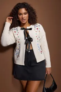 Trendyol Curve Ecru Ribbon Detailed Flower Embroidered Hair Knitting Knitwear Cardigan - Image 2