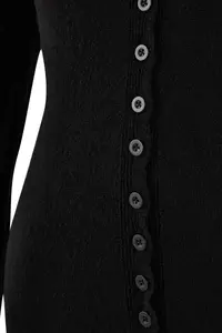 Trendyol Curve Black Soft textured V-neck Cardigan/Dress Dual Use Knitwear Cardigan - Image 4