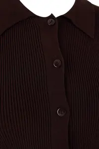 Trendyol Curve Wardrobe Essentials Brown Premium Yarn Polo Shirt Collar Knitwear Cardigan - Image 7