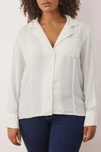 Trendyol Curve Ecru Shirt Collar Pocket Detail Weaving Plus Size Shirt - Image 3
