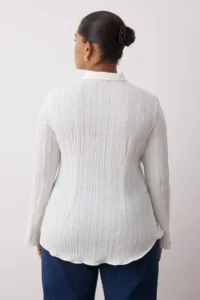 Trendyol Curve Ecru textured Fitted Bele Oturan Weaving Plus Size Shirt - Image 4
