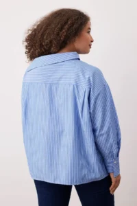 Trendyol Curve Mavi Striped Asymmetric Yaka Drop Sleeve Weaving Plus Size Shirt - Image 4
