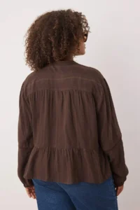 Trendyol Curve Brown Cotton textured Material Kolda Lace Regular Normal Pattern Weaving Shirt - Image 4