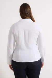 Trendyol Curve Wardrobe Essentials White Hafif Bele Oturan Cotton Weaving Shirt - Image 4