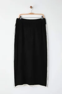 Trendyol Curve Black Stripe Detailed Midi Size Knitwear Skirt - Image 5