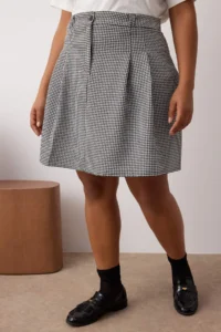 Trendyol Curve Multicolored Mini Goose Feet Patterned Weaving Plus Size Skirt - Image 3