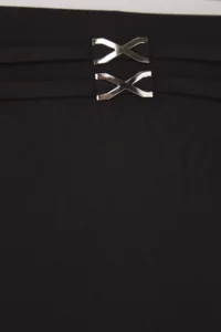 Trendyol Curve Black Belt Detailed Mini Weaving Plus Size Shorts Skirt - Image 7