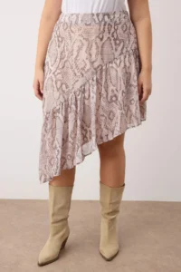 Trendyol Curve Multicolored Snake Patterned Asymmetric Weaving Plus Size Midi Skirt - Image 3