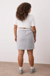 Trendyol Curve Gray Melange Waist Poplin Detailed Knitting Mini Plus Size Skirt - Image 4