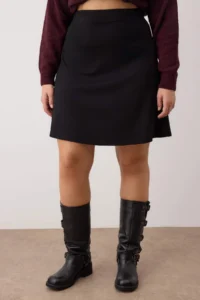 Trendyol Curve Black Short Knitting Plus Size Skirt - Image 3