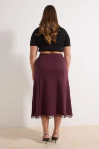 Trendyol Curve Plum Lace Slit Detailed Midi Knitting Plus Size Skirt - Image 4