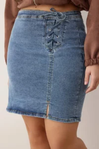 Trendyol Curve Mavi Yüksel Waist Lace Detailed slit denim Plus Size Skirt - Image 3