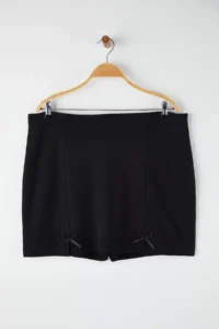 Trendyol Curve Black Short Knitting Plus Size Shorts Skirt - Image 5