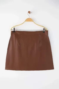 Trendyol Curve Brown Faux Leather Mini Zipper Detailed Winter Weaving Plus Size Skirt - Image 8