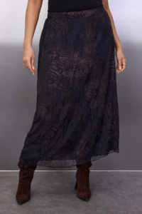 Trendyol Curve Khaki Pilili animals Patterned Midi Weaving Plus Size Skirt - Image 3