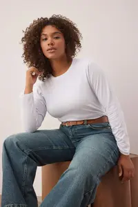 Trendyol Curve White 100% Cotton Long Sleeve Crew Neck Regular Basic Knitting Plus Size T-Shirt - Image 2
