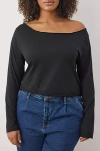 Trendyol Curve Black-White 2 Sets Paket 100% Cotton Asymmetric Boat Neck Crop Knitting T-Shirt - Image 5