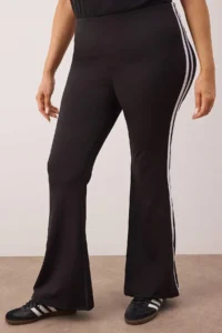 Trendyol Curve Black Scuba Material Stripe Detailed flared leg Yoga Knitting Sports Leggings - Image 3