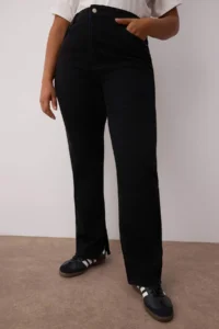 Trendyol Curve Black High Waist Slit Detailed Flare Fit plus size jeans - Image 3