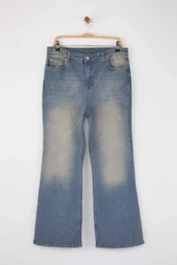 Trendyol Curve Dark Blue Pale Effect Vintage Yüksel Waist flared leg plus size jeans - Image 5