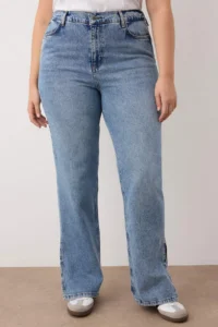 Trendyol Curve Mavi High Waist slit Elastic Waist Zipper Detailed plus size jeans - Image 3