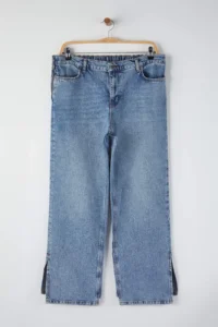 Trendyol Curve Mavi High Waist slit Elastic Waist Zipper Detailed plus size jeans - Image 5