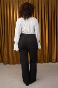 Trendyol Curve Special Collection Black High Waist ribbed flared leg Plus Size Flare jeans - Image 4