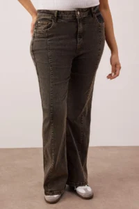 Trendyol Curve Special Collection Brown High Waist ribbed flared leg Plus Size Flare jeans - Image 3