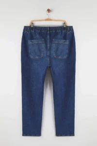 Trendyol Curve Mavi Yüksel Waist Elastic Waist Plus Size Mom Fit jeans - Image 6