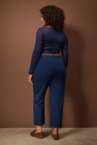 Trendyol Curve Navy Blue High Waist Arched Mom Fit denim plus size jeans - Image 4