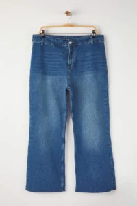 Trendyol Curve Mavi High Waist Cutaway Straight Fit denim plus size jeans - Image 5