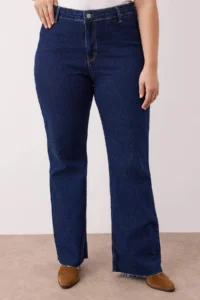 Trendyol Curve Dark Blue High Waist Cutaway Straight Fit denim plus size jeans - Image 3