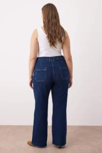 Trendyol Curve Dark Blue High Waist Cutaway Straight Fit denim plus size jeans - Image 4