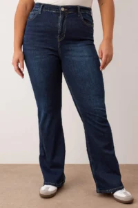Trendyol Curve Dark Blue High Waist flared leg Flare Fit denim plus size jeans - Image 3