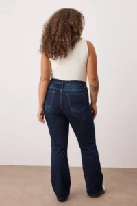Trendyol Curve Dark Blue High Waist flared leg Flare Fit denim plus size jeans - Image 4