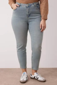Trendyol Curve Mavi High Waist Flexible Plus Size skinny jeans - Image 3