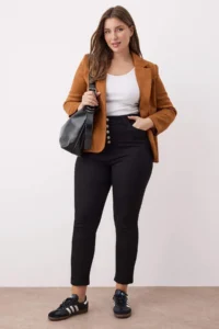 Trendyol Curve Non-fading Black High Waist Front buttoned Flexible/Stretch Plus Size skinny jeans