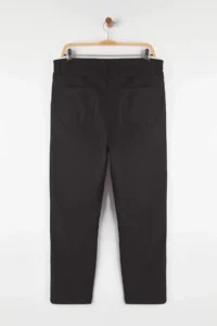 Trendyol Curve Non-fading Black High Waist Front buttoned Flexible/Stretch Plus Size skinny jeans - Image 7