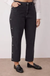 Trendyol Curve Black Stone High Waist Plus Size Mom jeans - Image 3