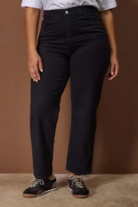 Trendyol Curve Black Yüksel Waist 90's Straight Fit 100% Cotton Non-Stretch plus size jeans - Image 3