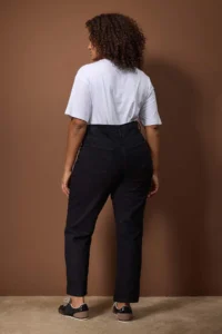 Trendyol Curve Black Yüksel Waist 90's Straight Fit 100% Cotton Non-Stretch plus size jeans - Image 4