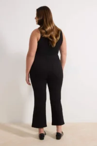 Trendyol Curve Solmayan Black High Waist Wide Leg Flexible Crop Straight Fit Plus Size Pants - Image 4