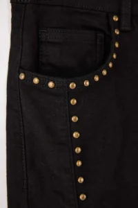 Trendyol Curve Non-fading Black High Waist Trok Detailed Flexible Plus Size Mom jeans - Image 6