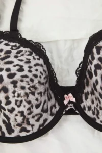 Trendyol Curve Multicolored animals Patterned underwire Thin Sabit Covered Plus Size Bra - Image 3