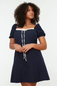 Trendyol Curve Navy Blue Weaving Collar Detailed Dress - Image 2