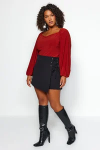Trendyol Curve Black Weaving Lace Detailed Mini Plus Size Shorts Skirt - Image 2