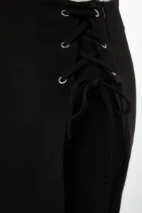 Trendyol Curve Black Weaving Lace Detailed Mini Plus Size Shorts Skirt - Image 8