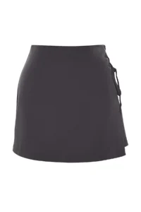 Trendyol Curve Gray Weaving Lace Detailed Mini Plus Size Shorts Skirt - Image 7