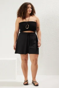 Trendyol Curve Black Elastic Waist Plus Size Knitting Shorts - Image 2